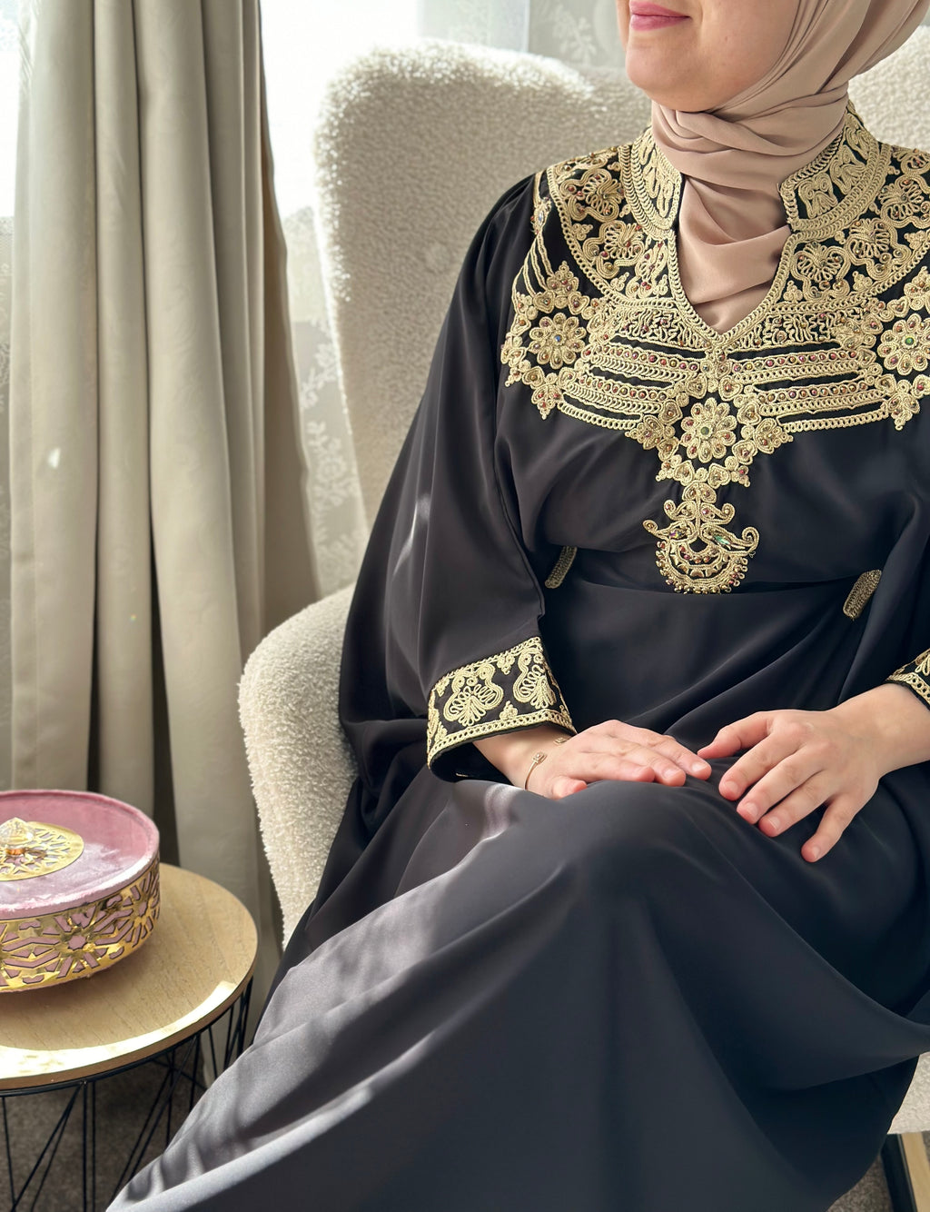 Farasha/Abaya Zaynab