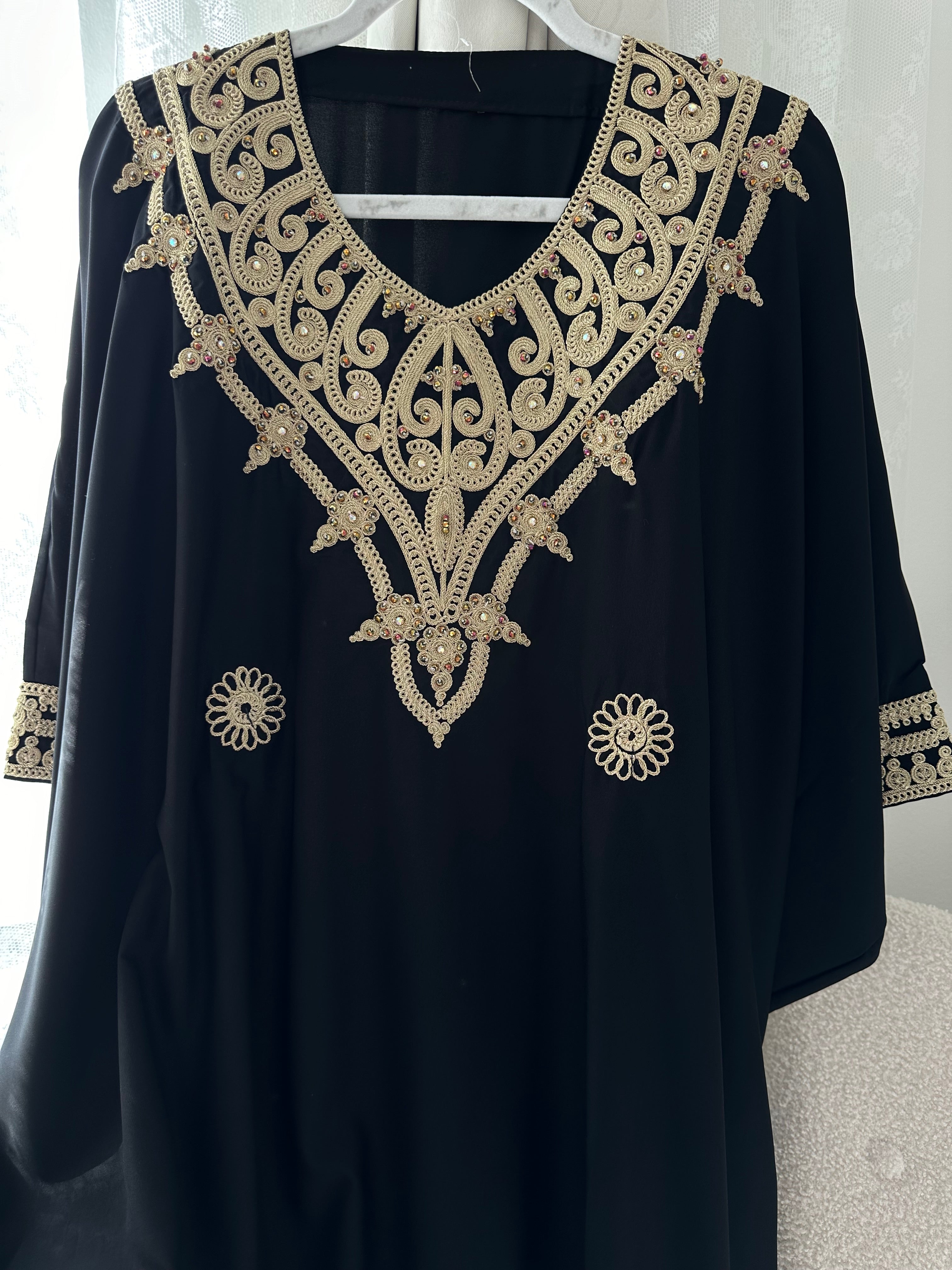 Die Farasha/Abaya Yara