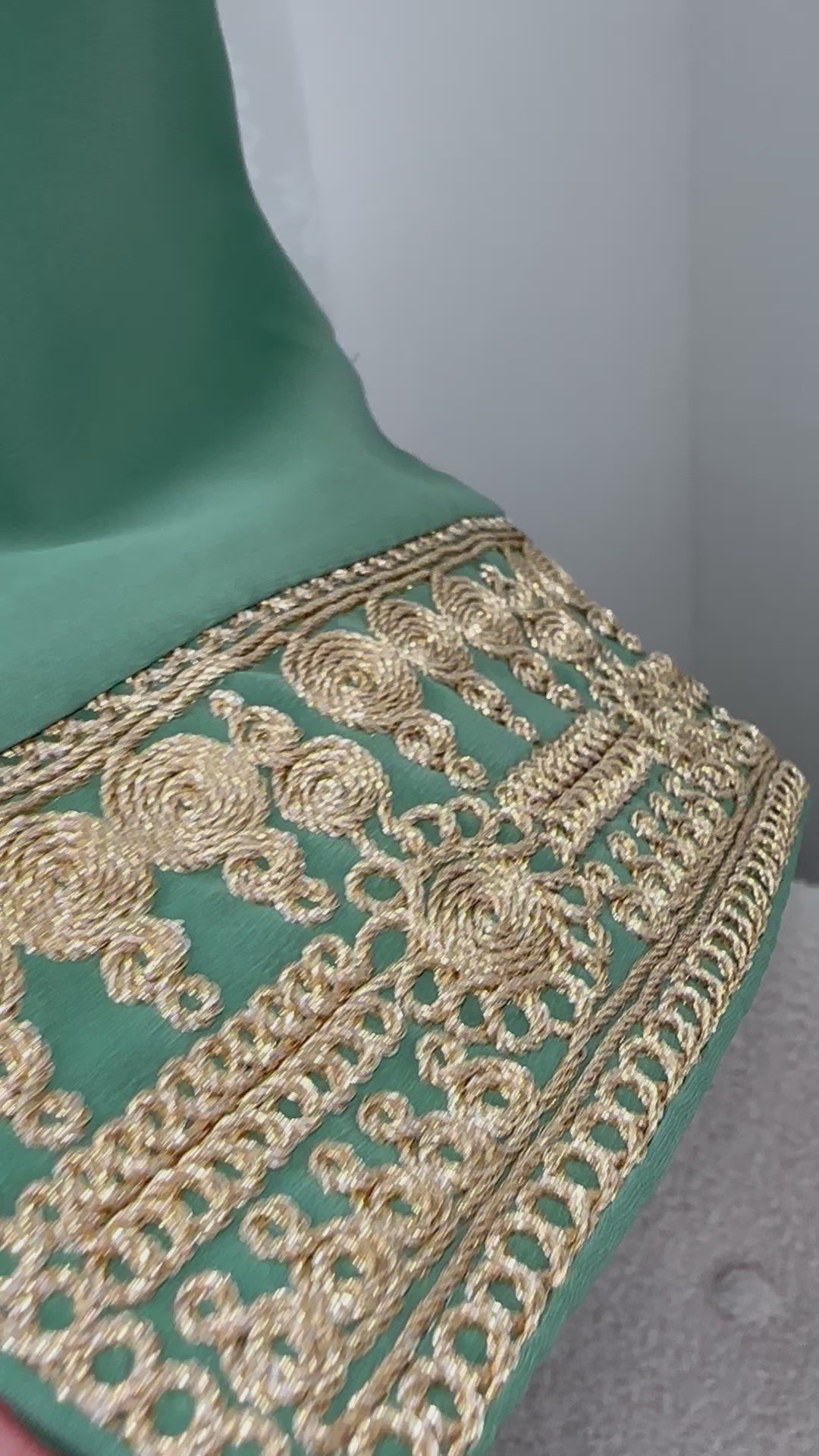 Die Farasha/Abaya Yara